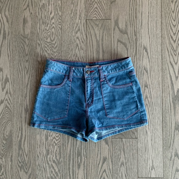 Heritage 1981 Denim Shorts💙✨ - Picture 5 of 5